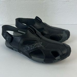 Under Armour Fat Tire Sandals, 3Y
